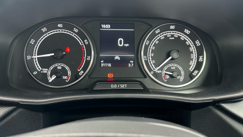 Skoda Fabia 1.0 MPI 80 SE Comfort 5dr Petrol Hatchback